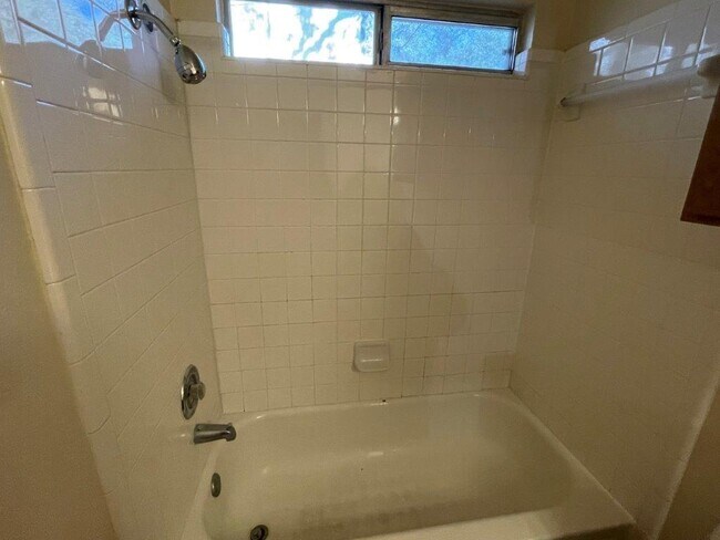 Building Photo - 7209 Aldea Dr