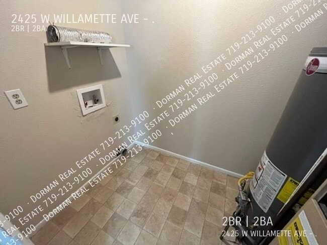 Building Photo - 2425 W Willamette Ave