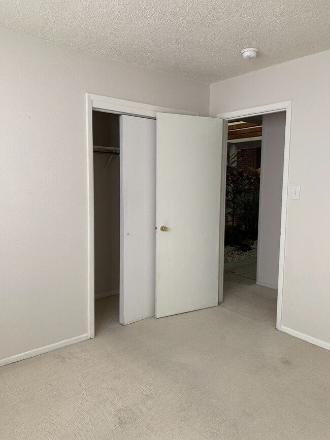 Building Photo - 1640 Courtland Cir