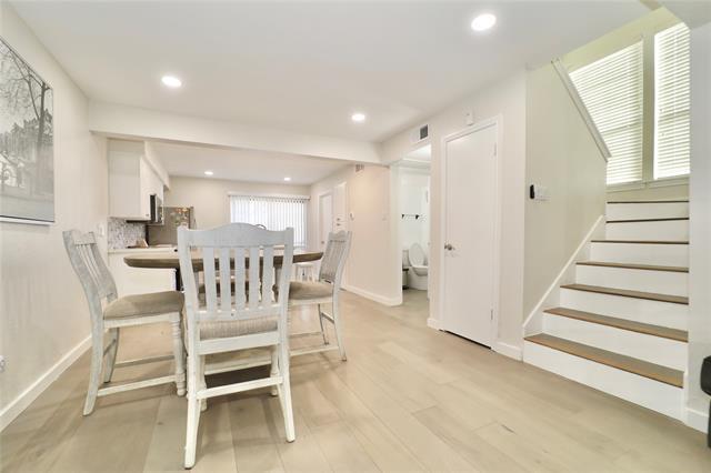 Building Photo - 15151 Berry Trail