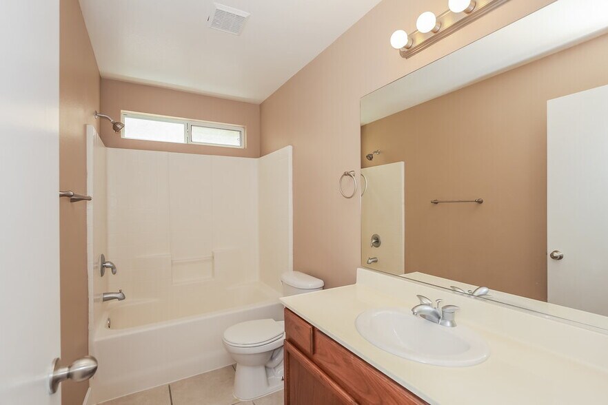 Building Photo - 9708 Red Horse St