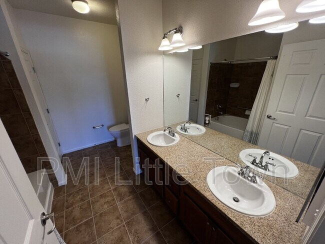 Building Photo - 17389 Nature Walk Tr