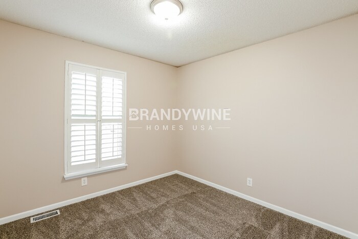 Building Photo - 1107 Viola St