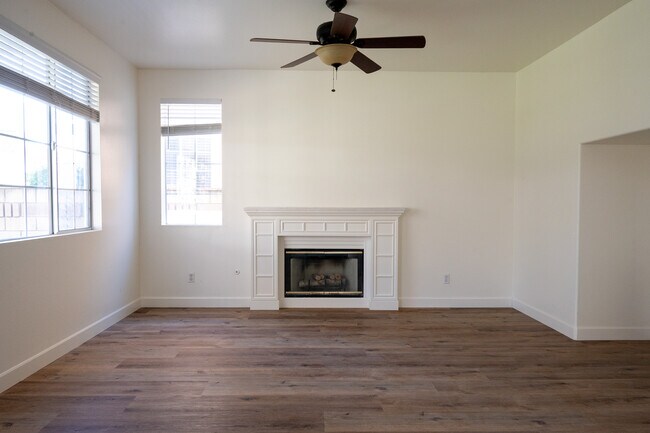 Building Photo - 15747 Roan Rd