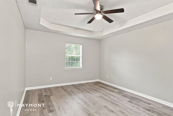 Building Photo - 4011 Villa Ln