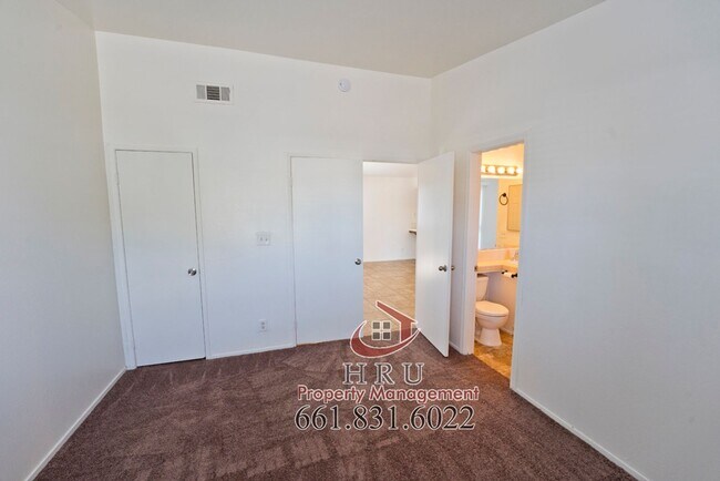 Building Photo - SW- condo 2bed-1.bath