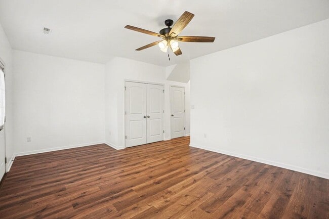 Building Photo - 700 Admiral's Quay Dr