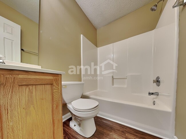 Building Photo - 4220 Lake Woodard Dr