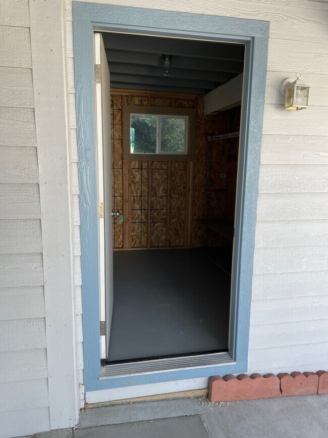 Building Photo - 2640 Emily St