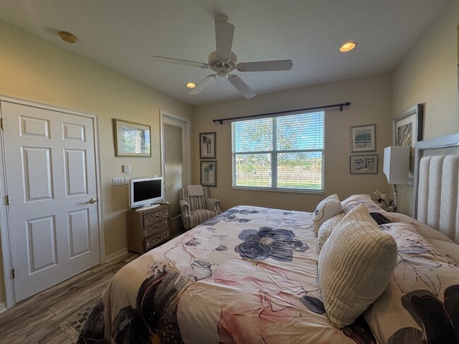 Building Photo - 462 Montelluna Dr