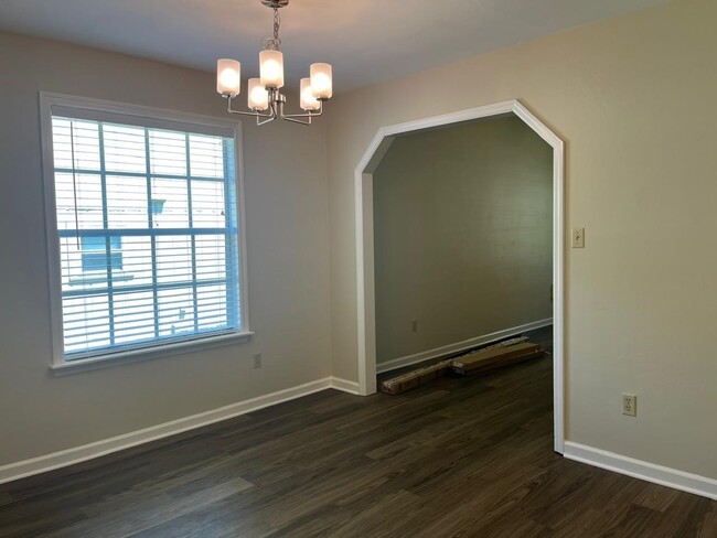 Building Photo - 456 High Point Ln