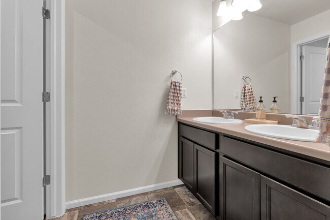 Building Photo - 26813 E Archer Ave