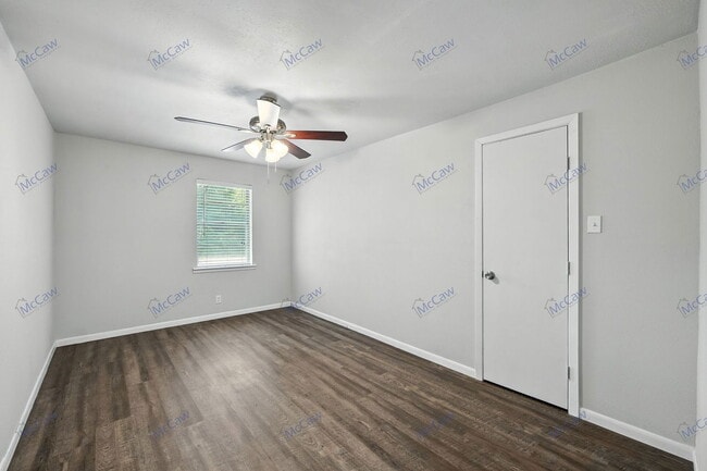 Building Photo - 223 Annetta Rd
