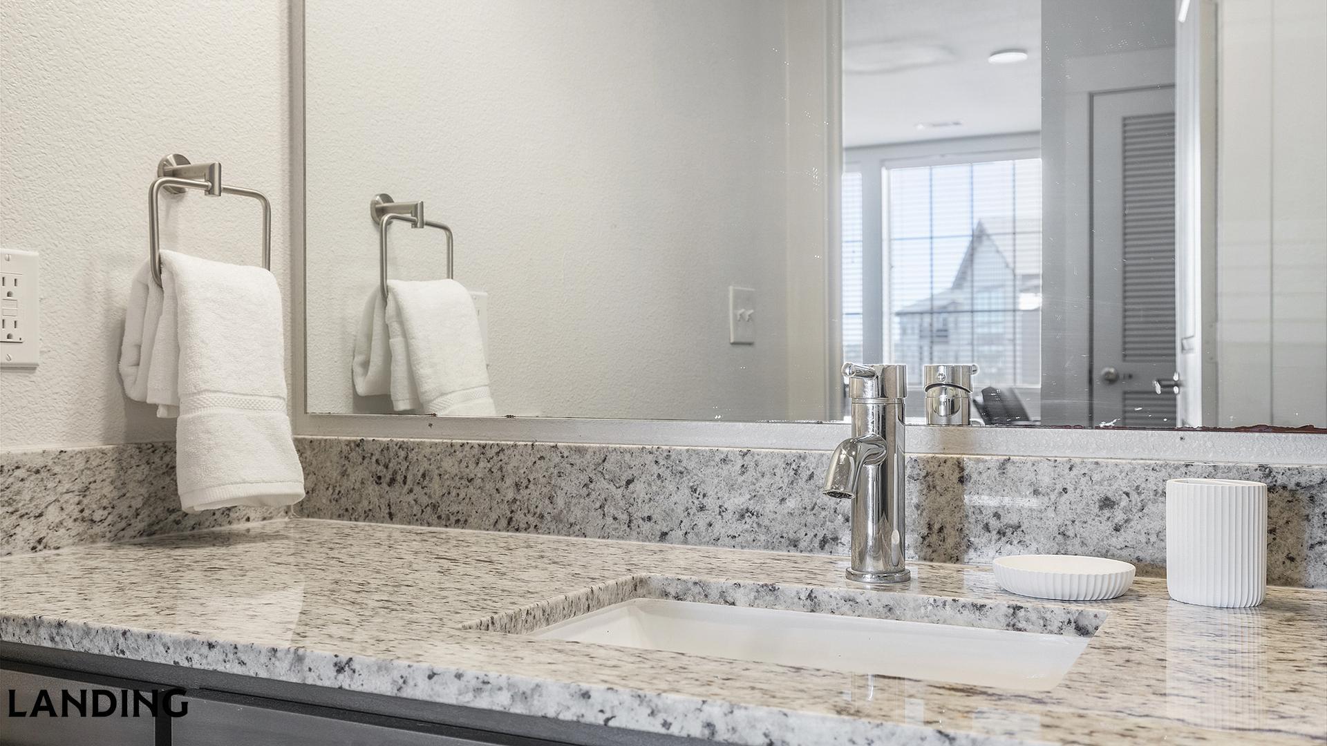 Building Photo - 20915 Wilderness Oak