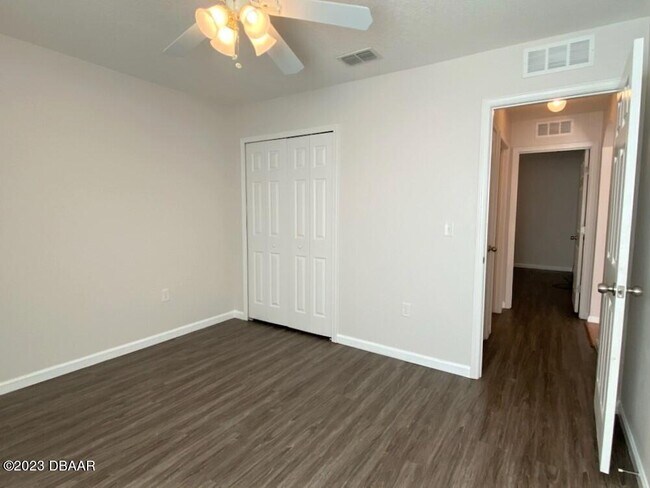 Building Photo - 5345 Peach Blossom Blvd