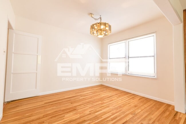 Building Photo - 4743 Levelside Ave