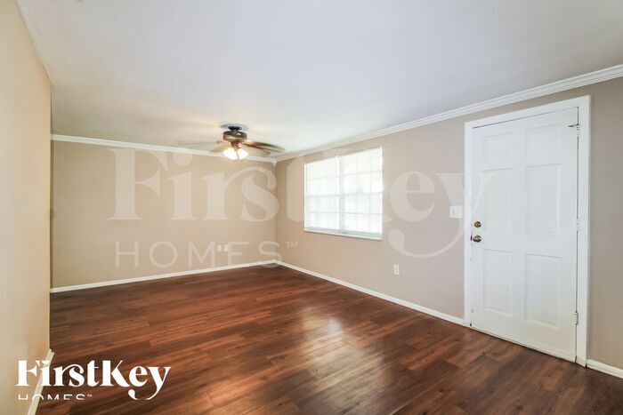 Building Photo - 4125 Woodsville Dr