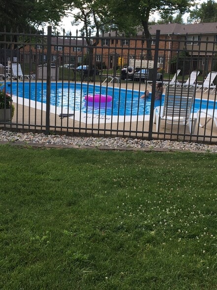Pool - 6521 Cornwall Ct