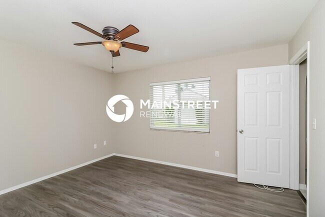 Building Photo - 2 Bedroom Pet-Friendly Home in North Port, FL with Main Street Renewal