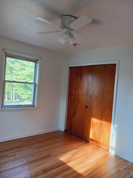 bebed2 - 2908 Fisherville Rd