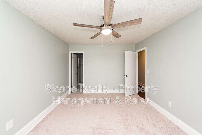 Building Photo - 1326 Battery Stevens Ct