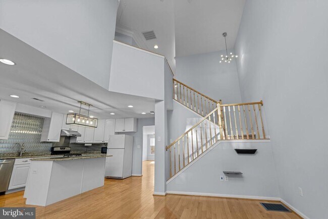 Building Photo - 61 Sunrise Ct