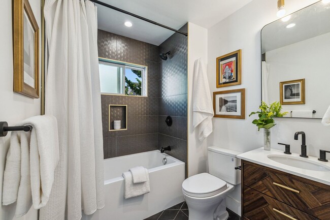 Building Photo - Corona Heights: Newly Renovated Victorian Home with EV Charging and Gorgeous Yard