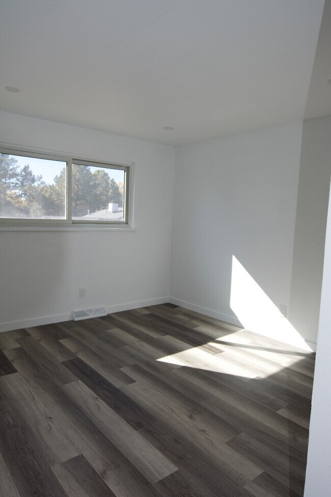 Building Photo - 8585 E Costilla Pl
