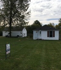 Building Photo - 1 BR House Near Southgate Plaza