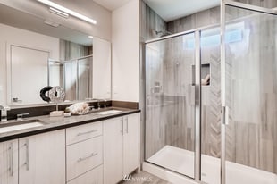 Building Photo - 17905 35th Ave SE