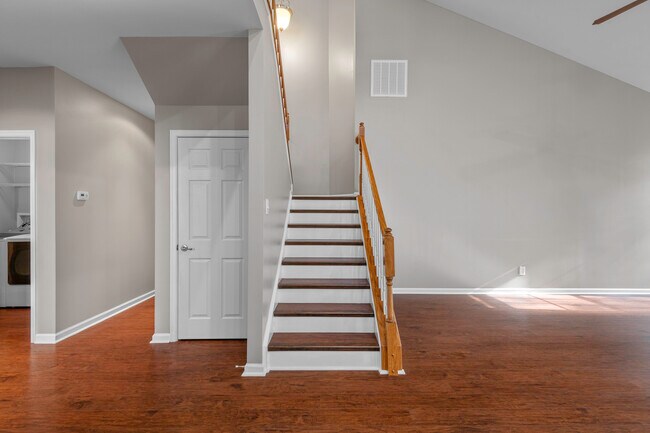 Building Photo - 10777 White Dogwood Dr