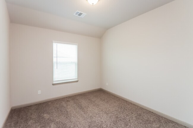 Building Photo - 7915 Cypress Country Dr