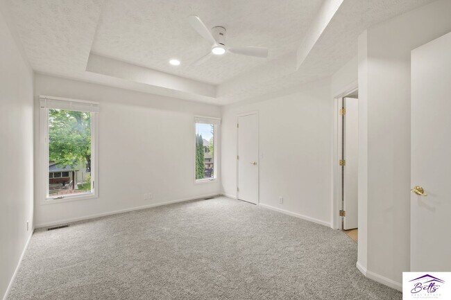 Building Photo - Available for a June Move-in Date.