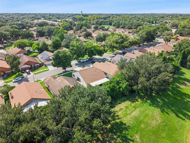 Building Photo - 7301 Spring Villas Cir