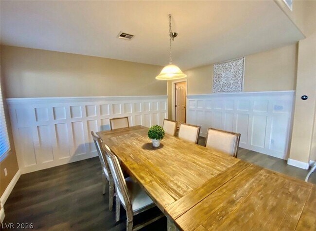 Building Photo - 7237 Tealwood St