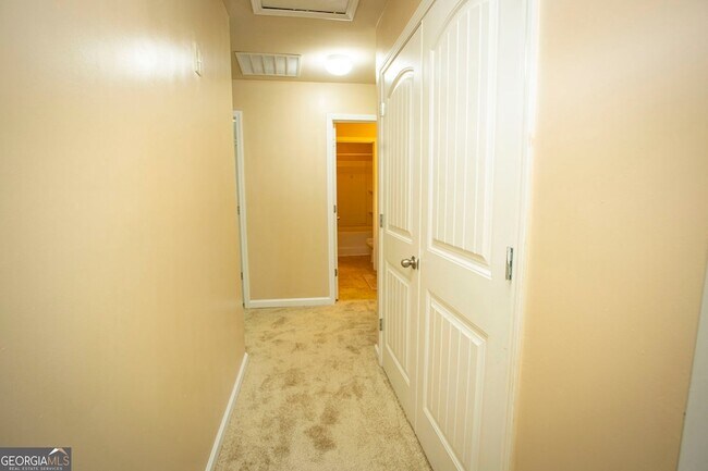 Building Photo - 141 Westin Way