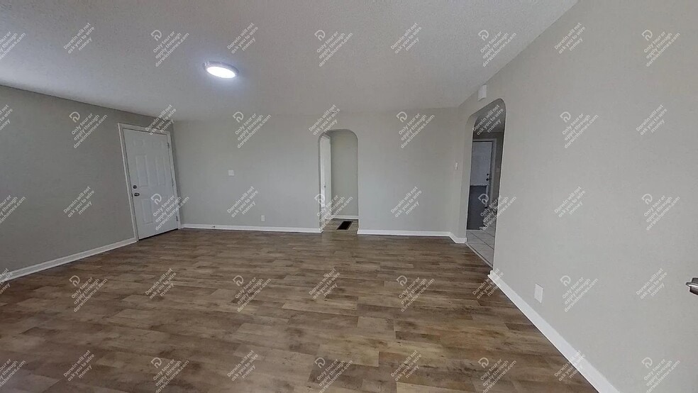 Building Photo - 4808 NE 47th St