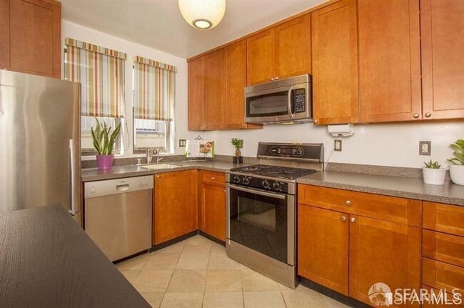 Building Photo - 48 Terra Vista Ave