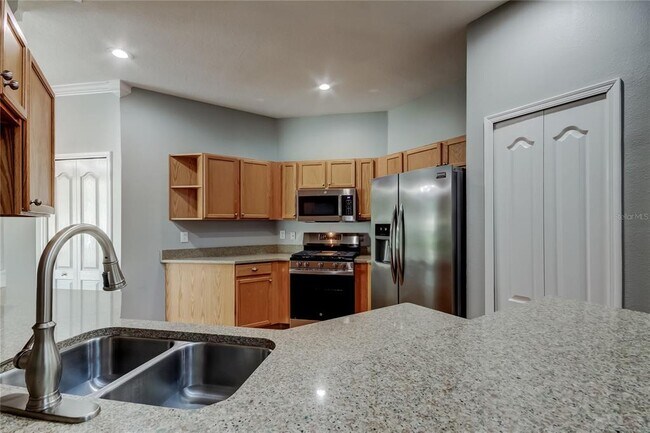 Building Photo - 9002 Spring Garden Way