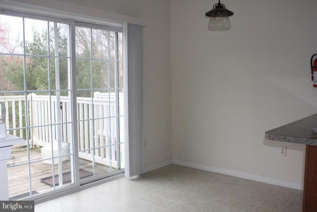 Building Photo - 189 Westbrook Dr