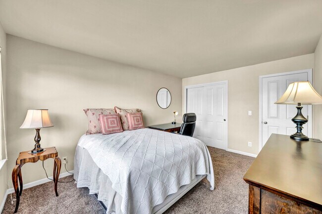 Building Photo - 4731 Ellicott Wy