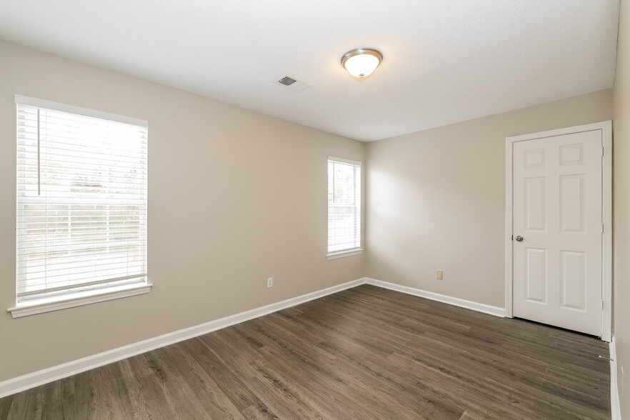 Building Photo - 1209 Calebs Ridge Dr