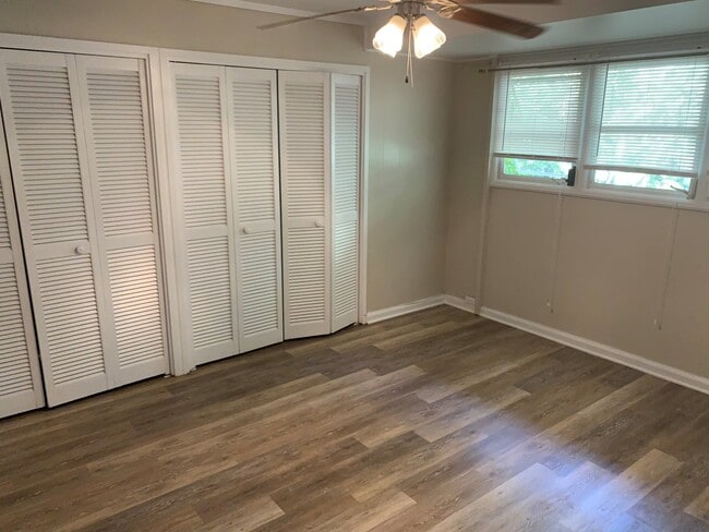 Building Photo - Kailua- Updated 3 bedroom 2 bath beautiful...