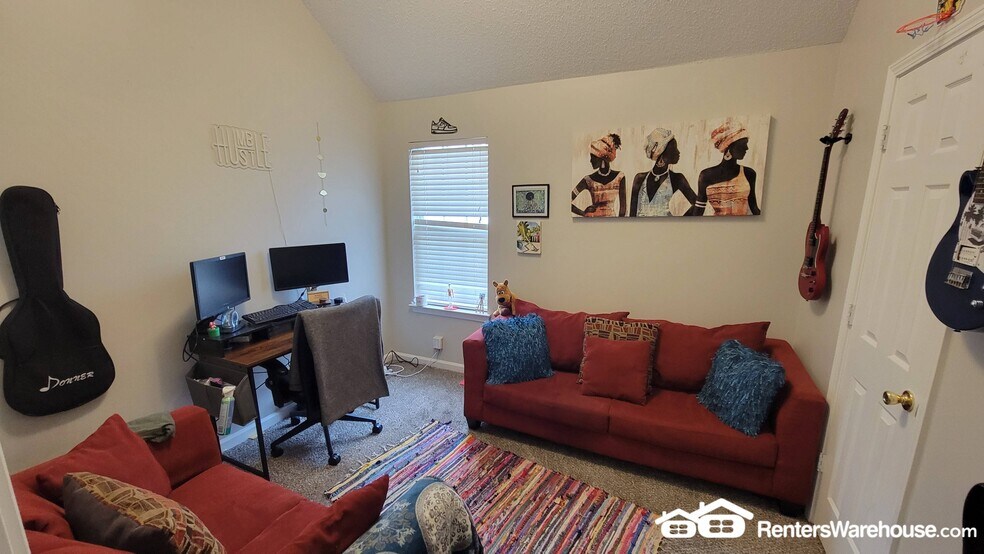 Building Photo - 3045 Stonebridge Creek Dr