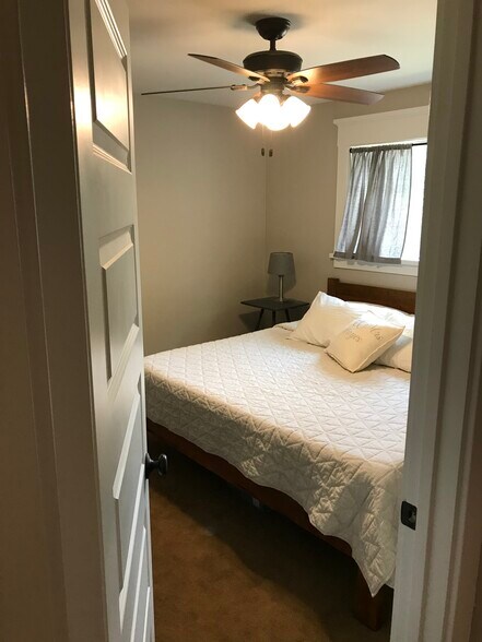 Bedroom 1 - 775 Mark Twain Rd