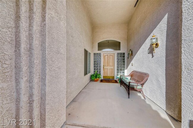 Building Photo - 2229 Fiero Dr
