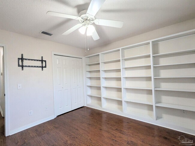 Building Photo - 1145 Freeboard Blvd