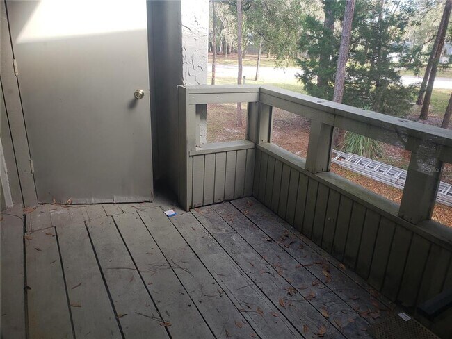 Building Photo - 205 Fairway Dr.