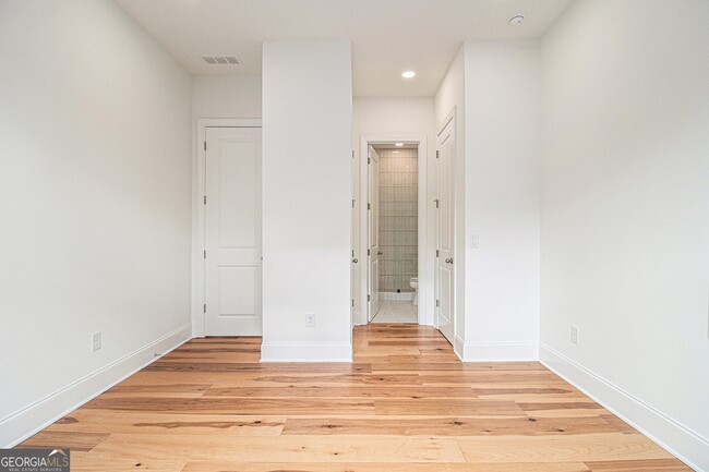 Building Photo - 4039 Tallow Pl
