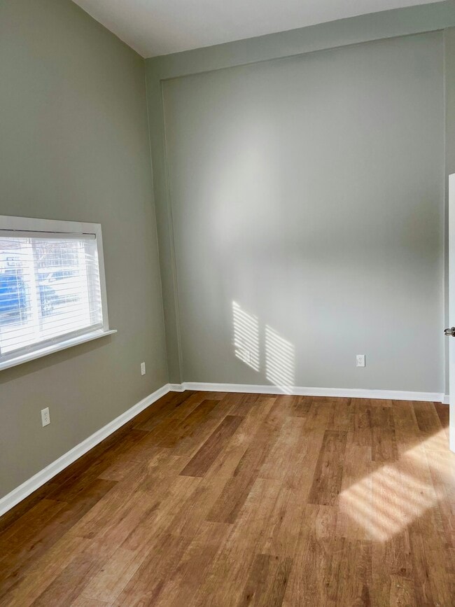 Building Photo - 1518 Howard St